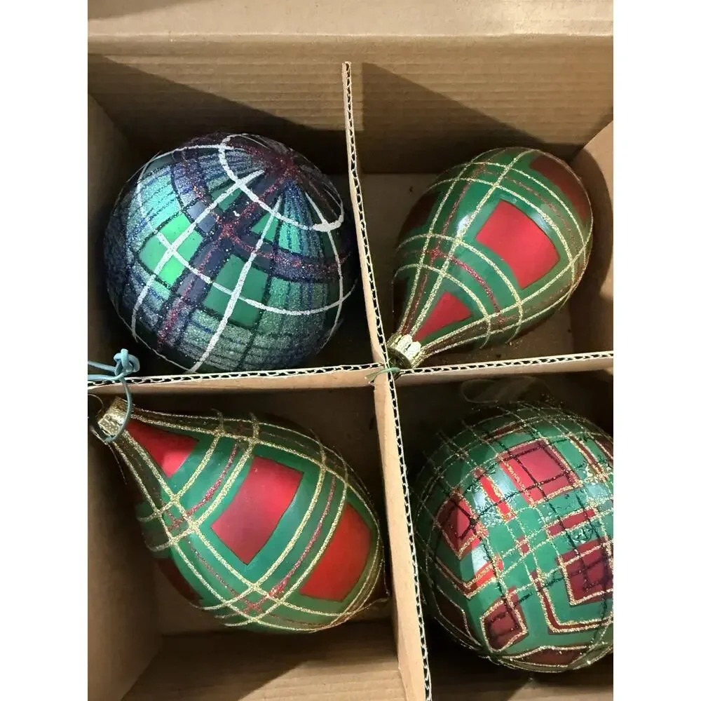Vintage Jeffrey Banks Home Set of 8 Large Plaid Tartan Glass Ornaments w/ Box